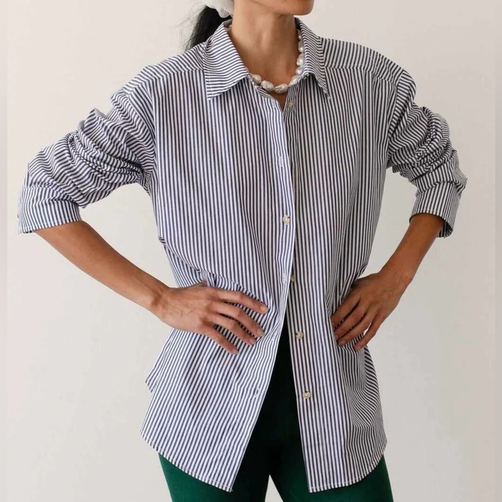 Donni. The Pop Button Down/Navy Stripe